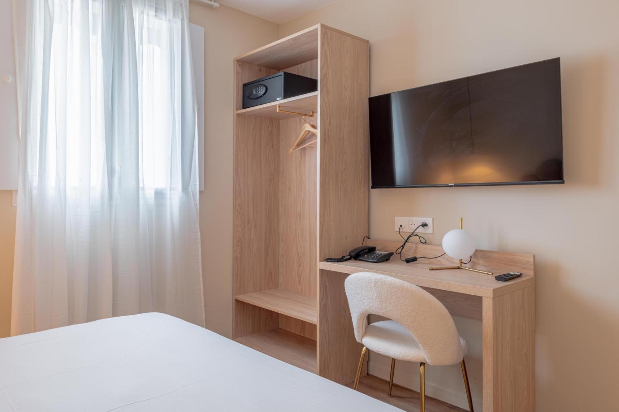 Hotel Sénia Orly Buitenkant foto