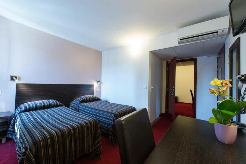 Hotel Sénia Orly Buitenkant foto